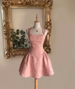 Vestido Corto Elegante