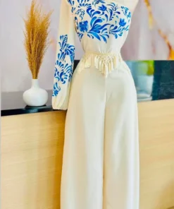 Jumpsuit Blanco con Detalles Azules