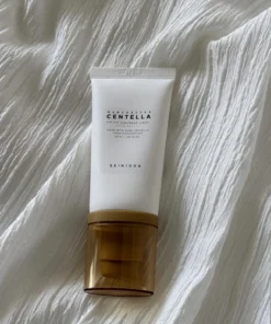 SKIN1004 Madagascar Centella Air-Fit Suncream Light